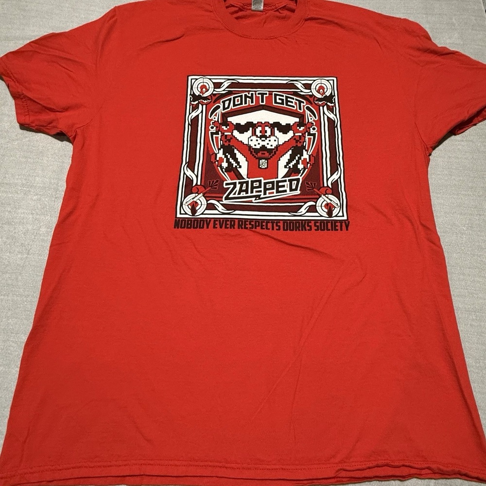 "Don't‎ Get Zapped" Nobody Ever Respects Dorks Society Red Pixel Art T-Shirt L